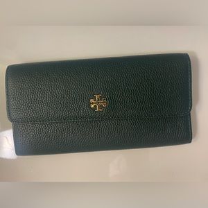 Tory Burch Dark Green Wallet With Zipper